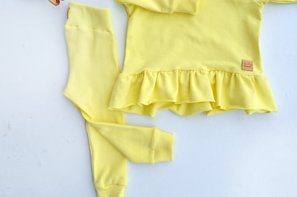 LEGGINSY prążkowane z mankietami KOLORY