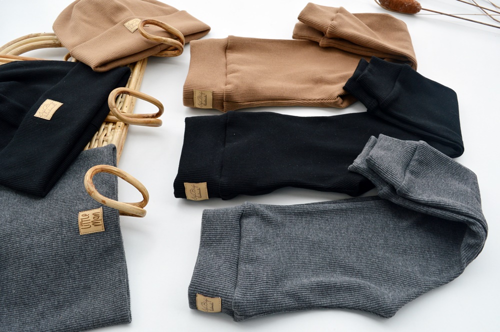 LEGGINSY prążkowane z mankietami KOLORY