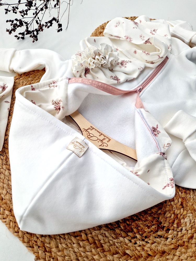 KOMBINEZON dresówka drapana ŚMIETANKA little flowers