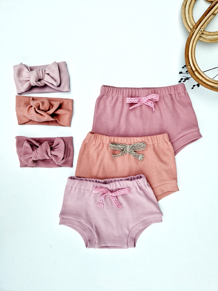 BLOOMERSIKI prążkowane KOLORY z KORONKĄ