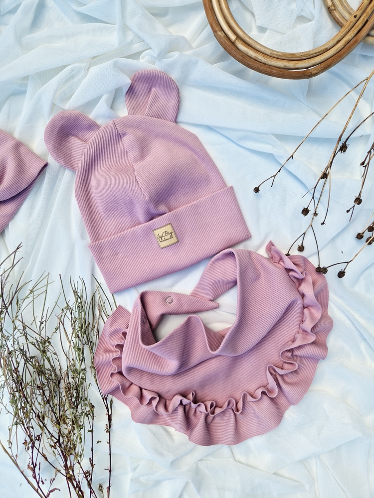 Czapka prążkowana JASNY BRUDNY RÓŻ - różne fasony