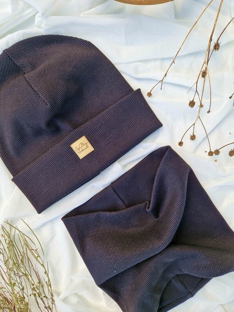 Czapka prążkowana CZARNA -  różne fasony