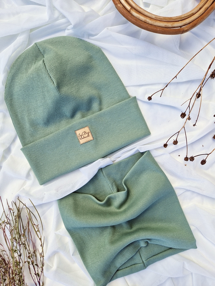 Czapka prążkowana BRUDNA MIĘTA - różne fasony