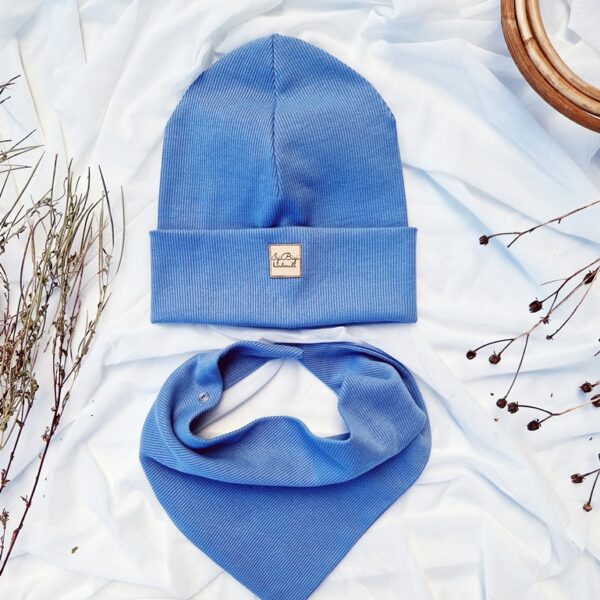 Czapka prążkowana BRUDNY NIEBIESKI - różne fasony