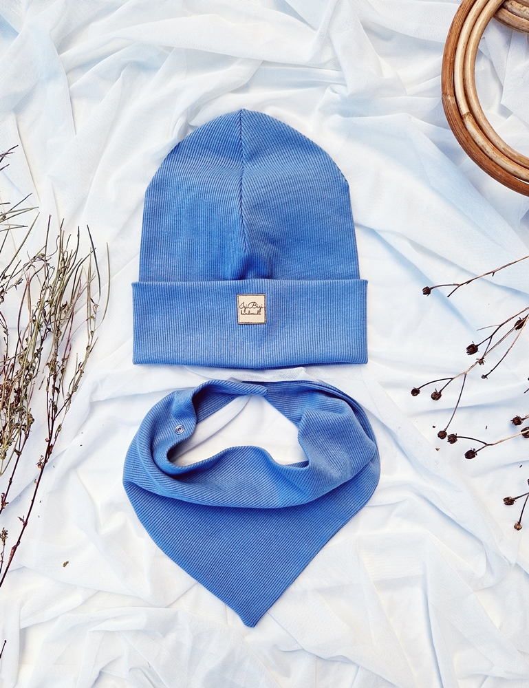 Czapka prążkowana BRUDNY NIEBIESKI - różne fasony