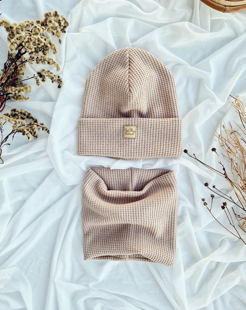 Czapka sweterkowa BEŻ