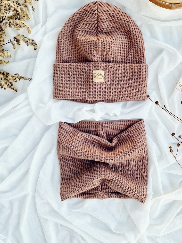 Czapka sweterkowa CAPPUCINO