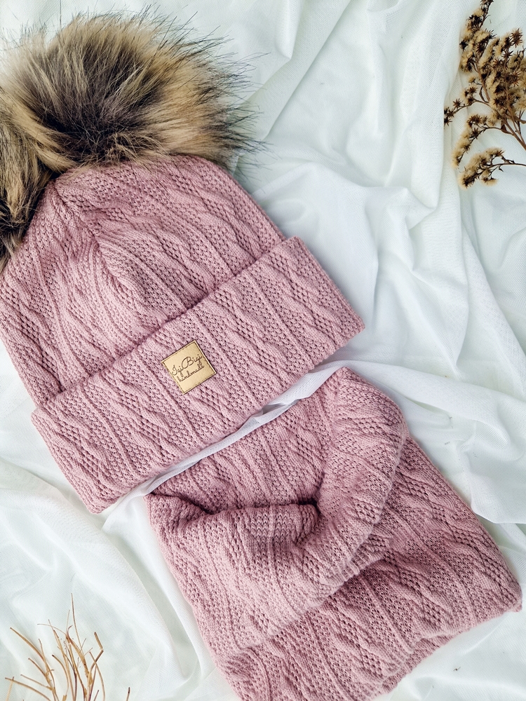 Czapka sweterkowa BRUDNY RÓŻ limitowana