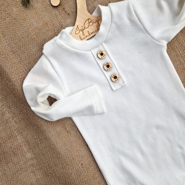 BODY/LONG chłopięcy prążkowany z guzikami