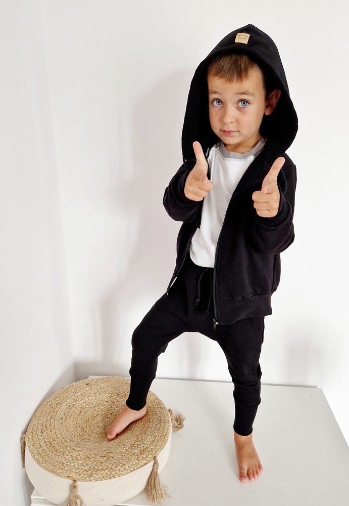 DRESIK klasyczny CZARNY