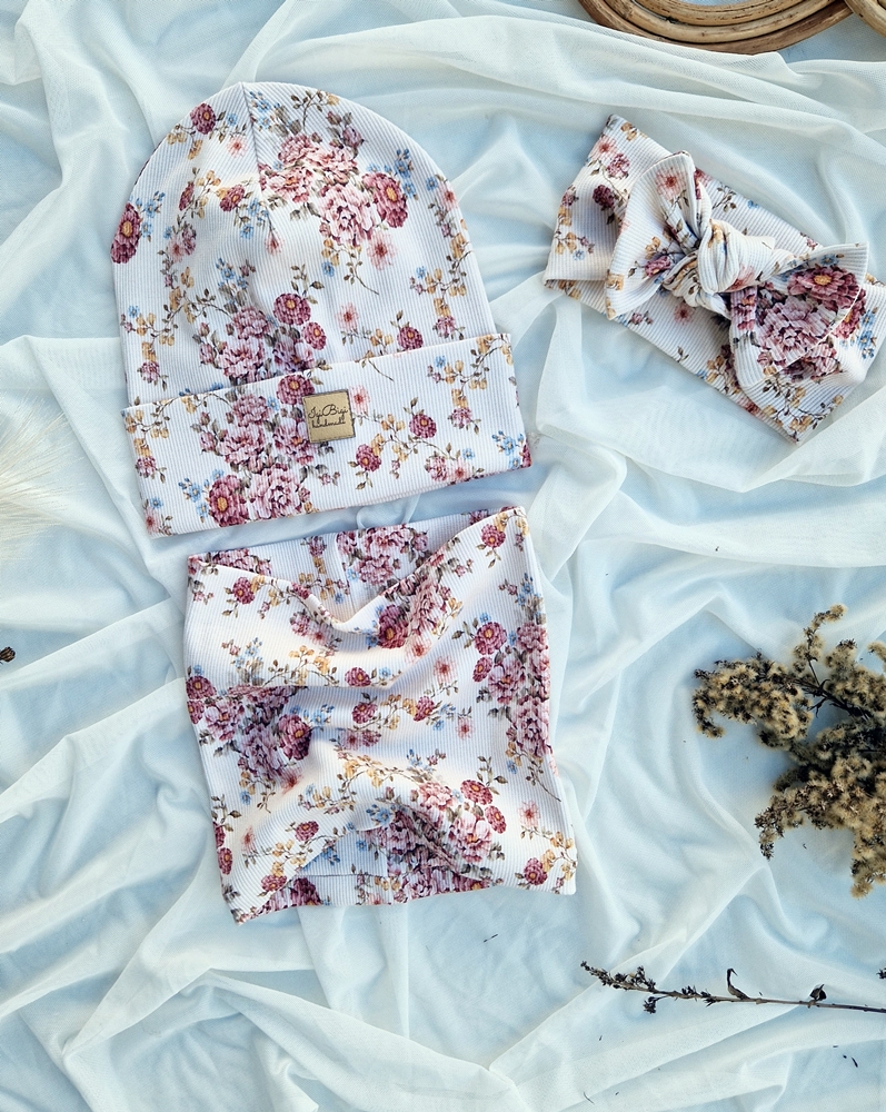 Czapka prążkowana ENGLISH BLOSSOM