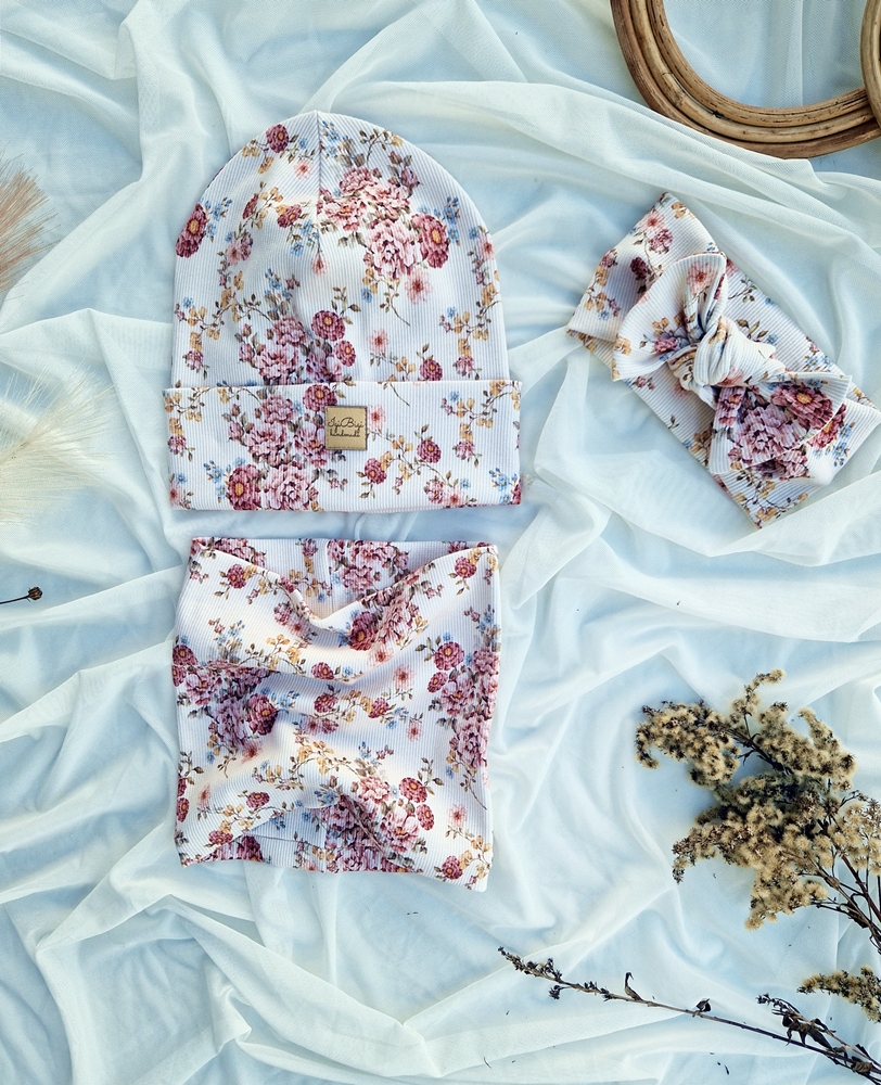 Czapka prążkowana ENGLISH BLOSSOM