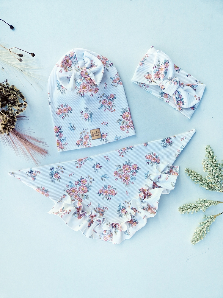 Czapka prążkowana OLD GARDEN WHITE