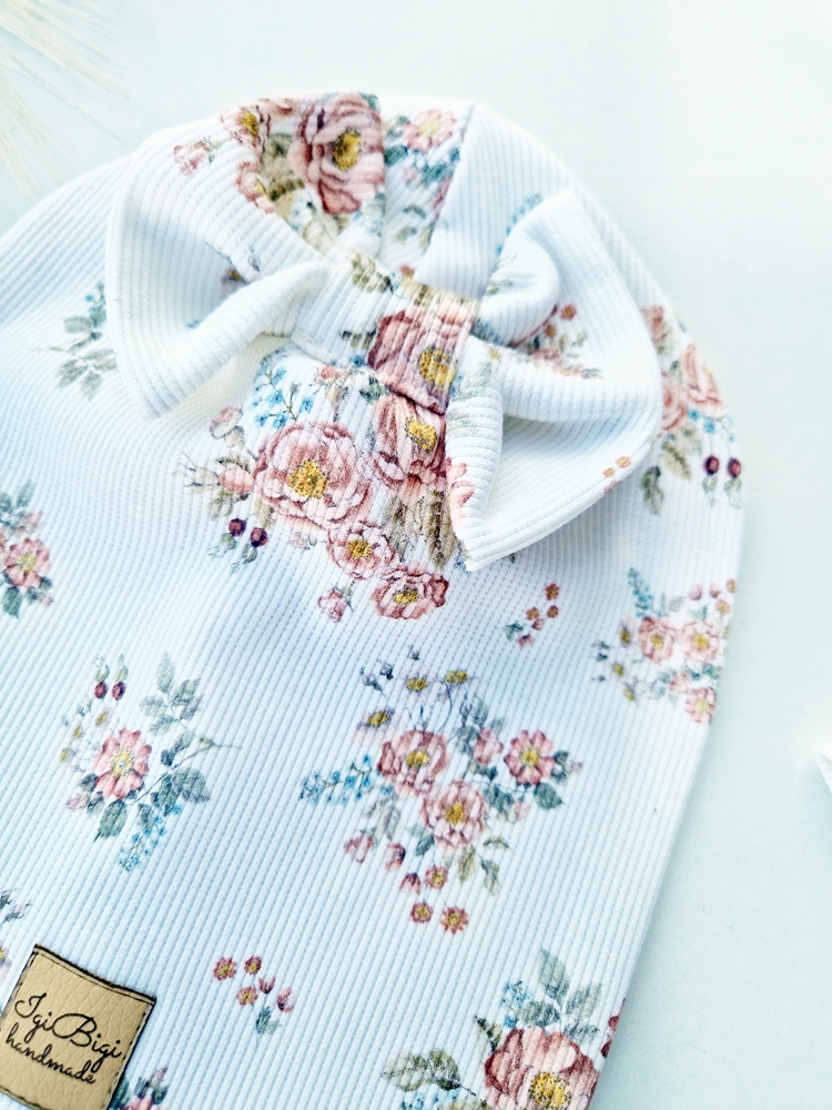 Czapka prążkowana OLD GARDEN WHITE