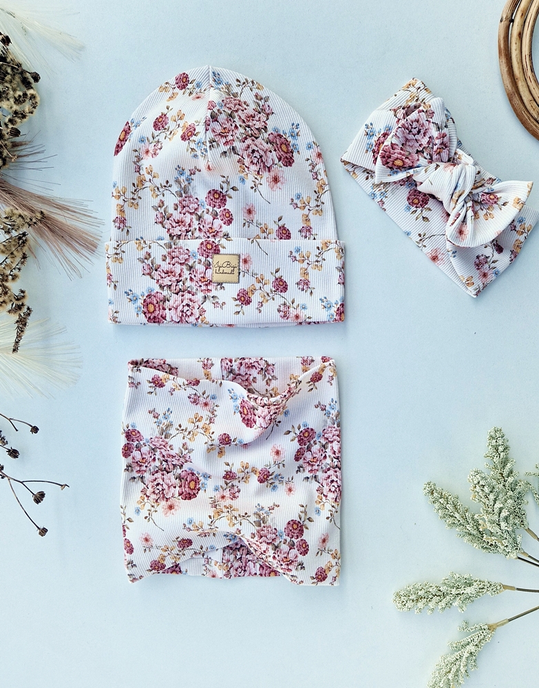 Czapka prążkowana ENGLISH BLOSSOM