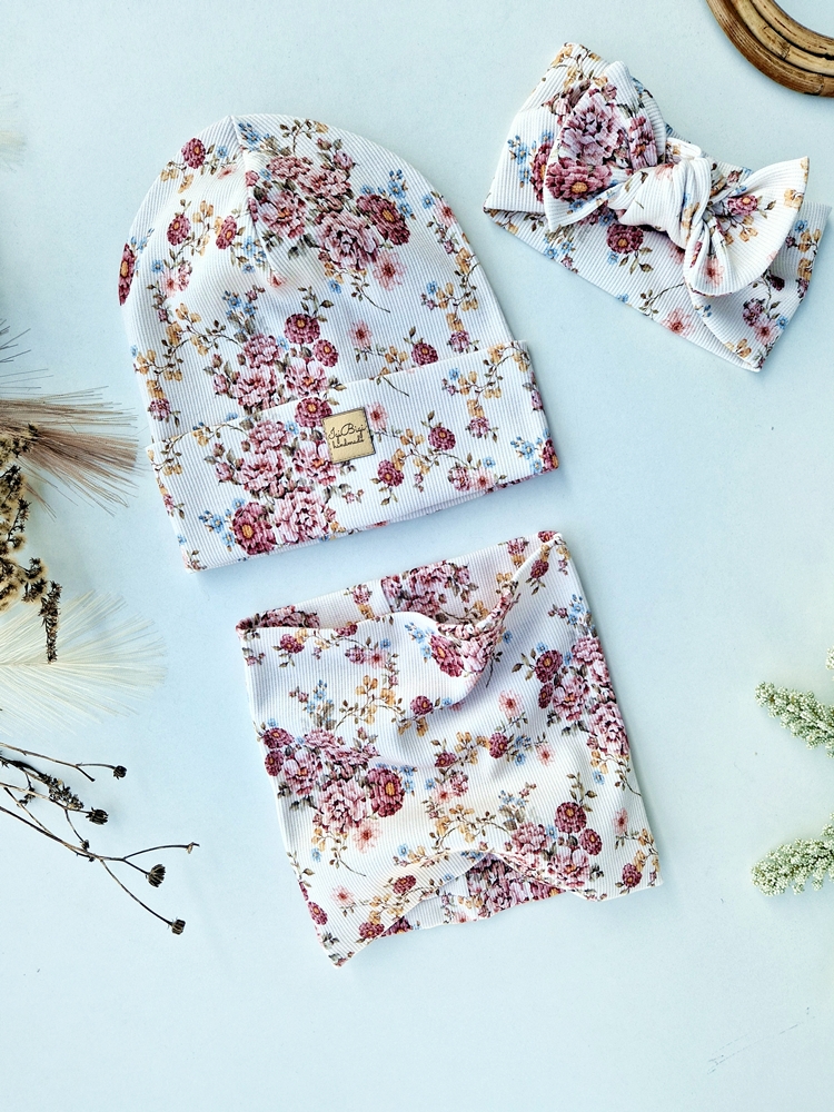 Czapka prążkowana ENGLISH BLOSSOM