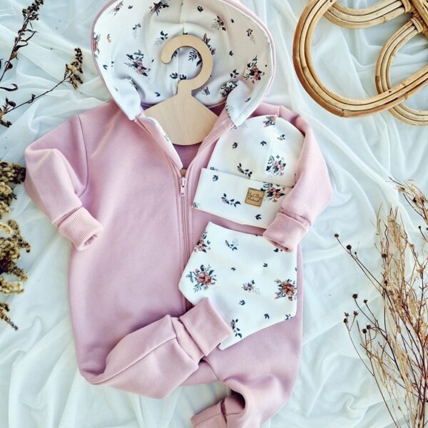 KOMBINEZON dresówka drapana BRUDNY RÓŻ little flowers