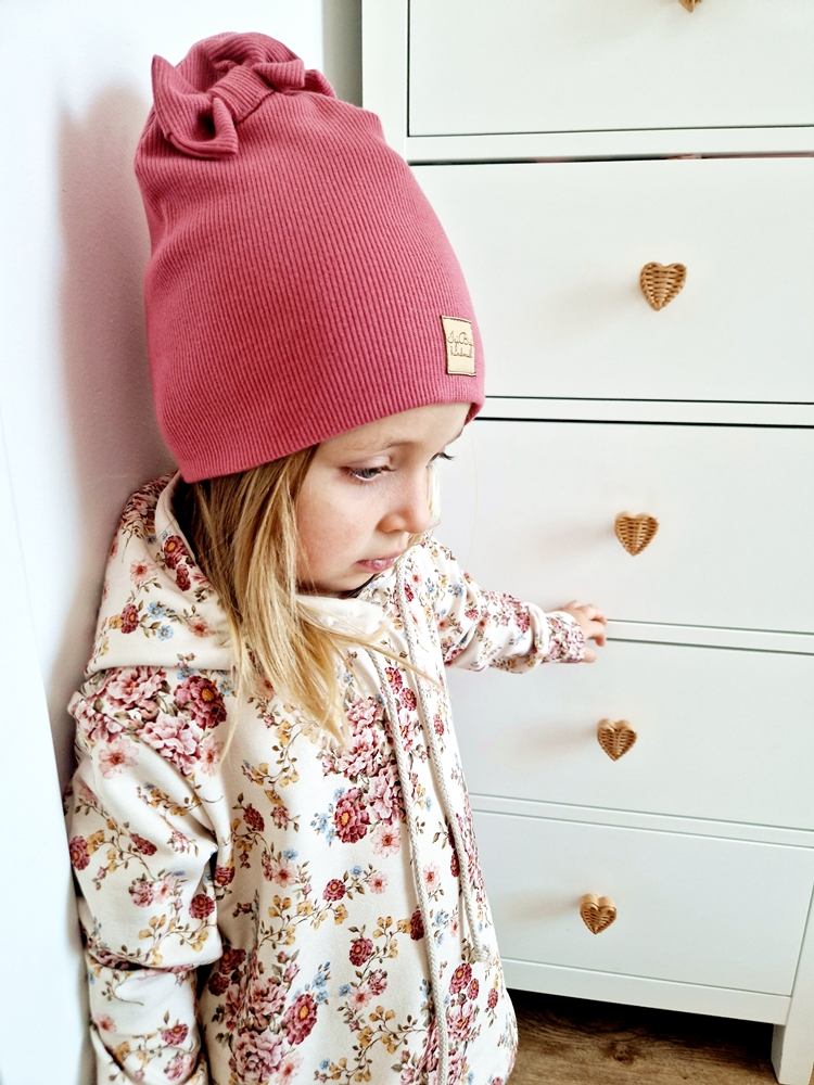 Czapka prążkowana DOUBLE BOWS kolory