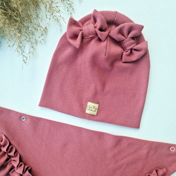 Czapka prążkowana DOUBLE BOWS kolory