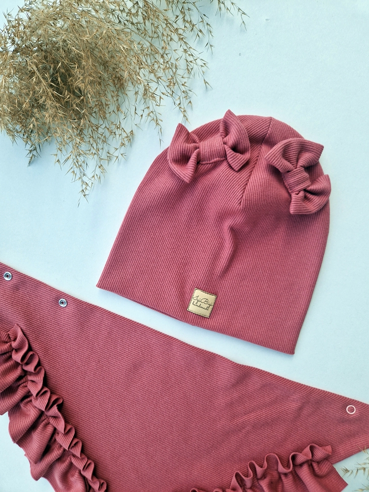 Czapka prążkowana DOUBLE BOWS kolory