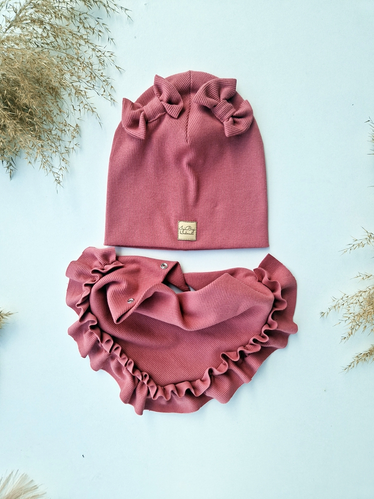 Czapka prążkowana DOUBLE BOWS kolory