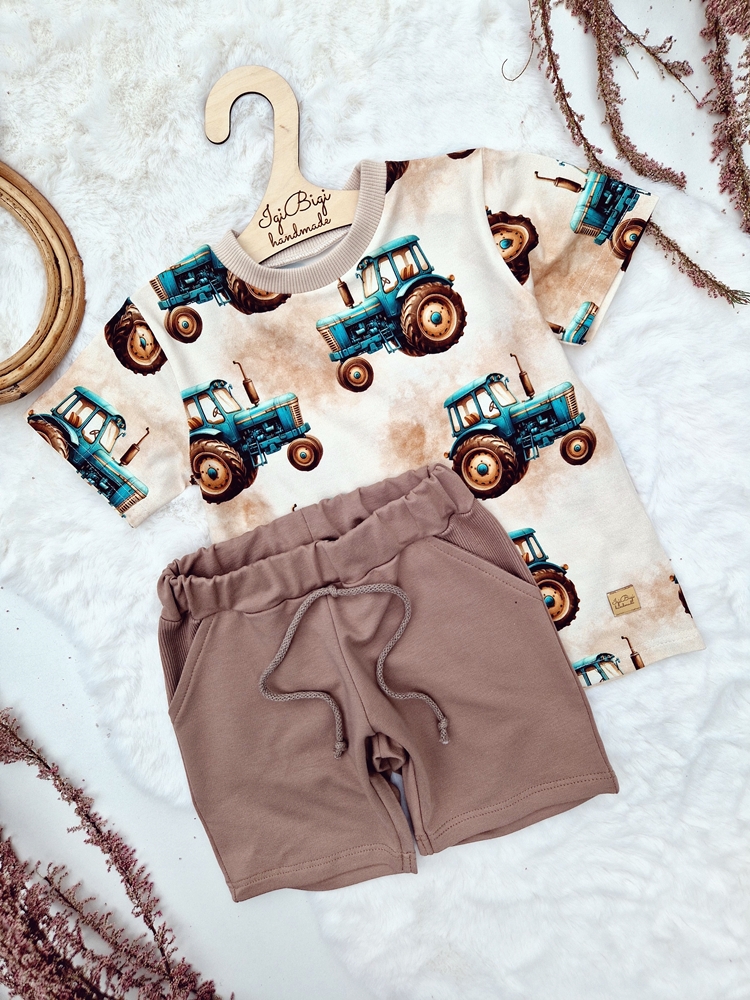 SPODENKI chłopięce KLASYCZNY krój LATTE