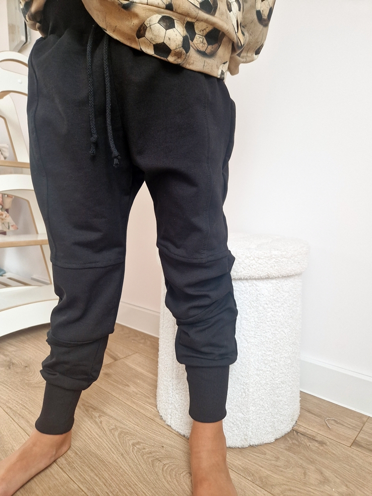 Spodnie JOGGERSY czarne