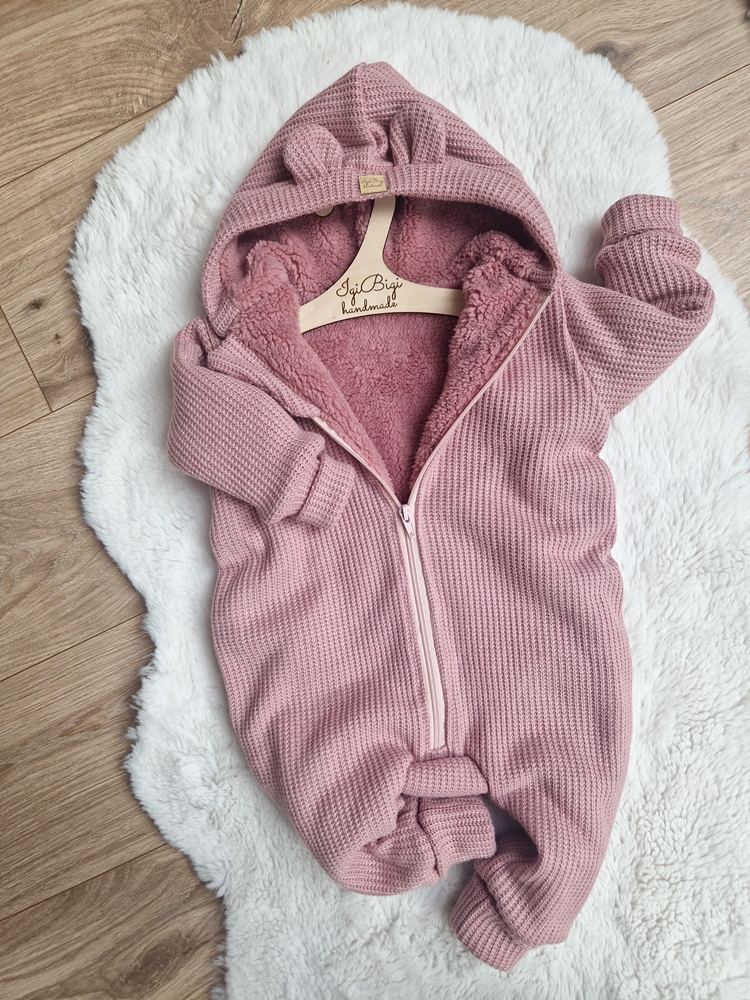 Kombinezonik SWETERKOWY OCIEPLANY brudny róż