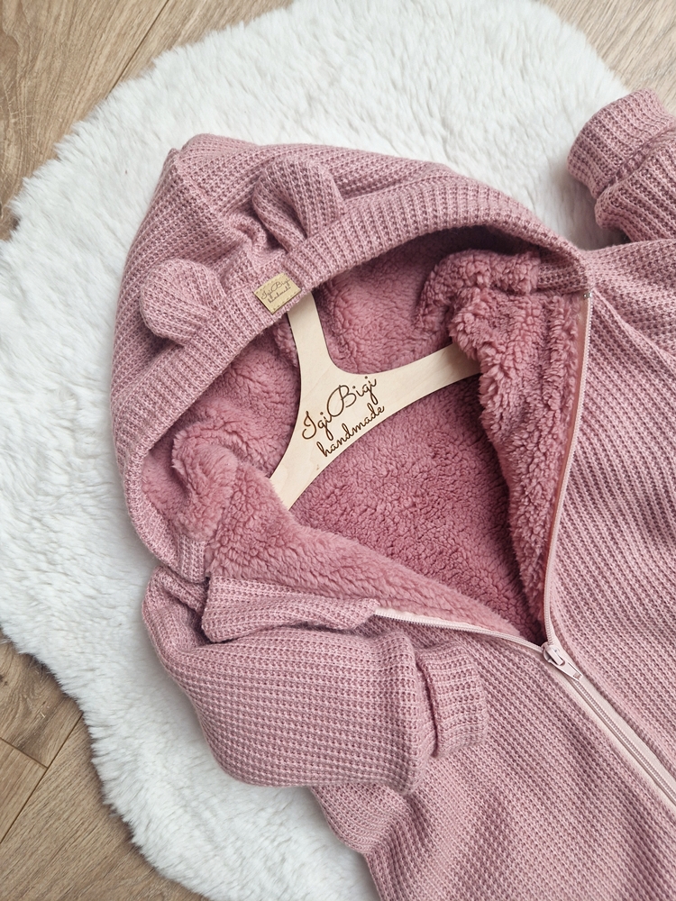 Kombinezonik SWETERKOWY OCIEPLANY brudny róż