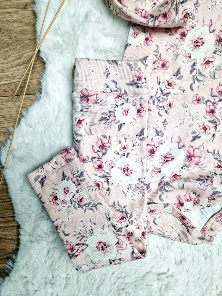 Body+legginsy prążkowane ROSE FLOW