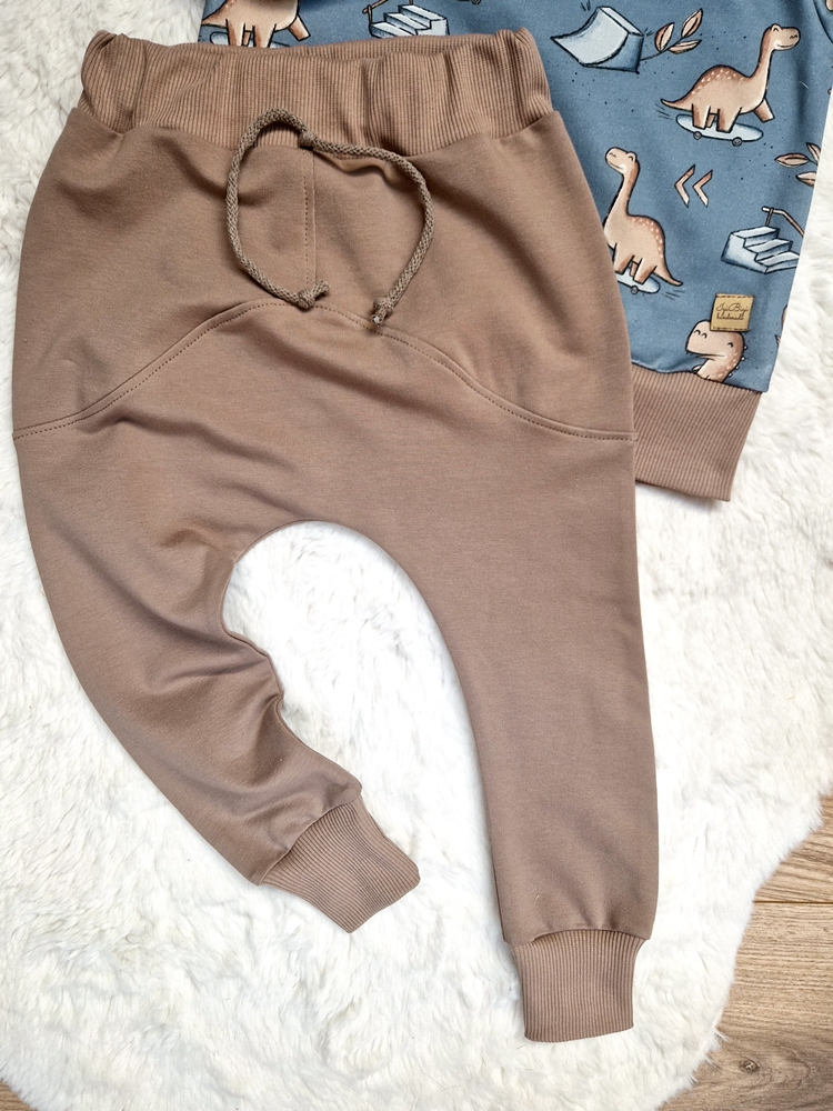 Spodnie chłopięce LOW latte