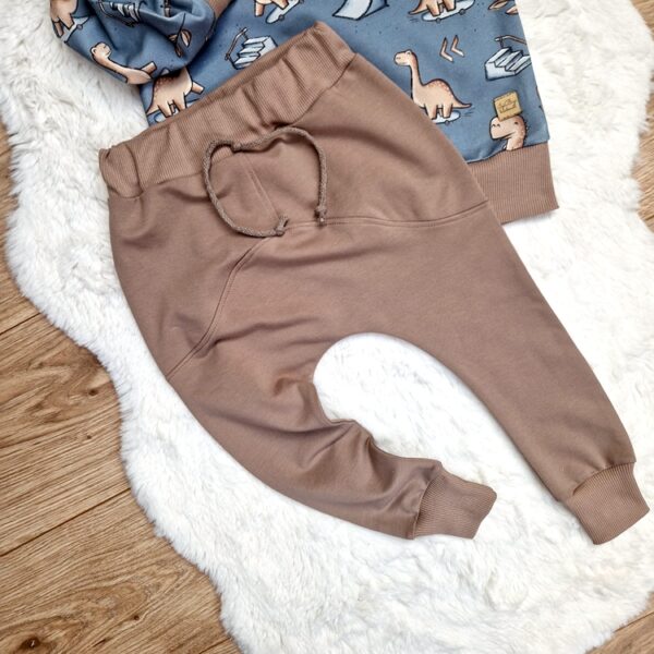 Spodnie chłopięce LOW latte