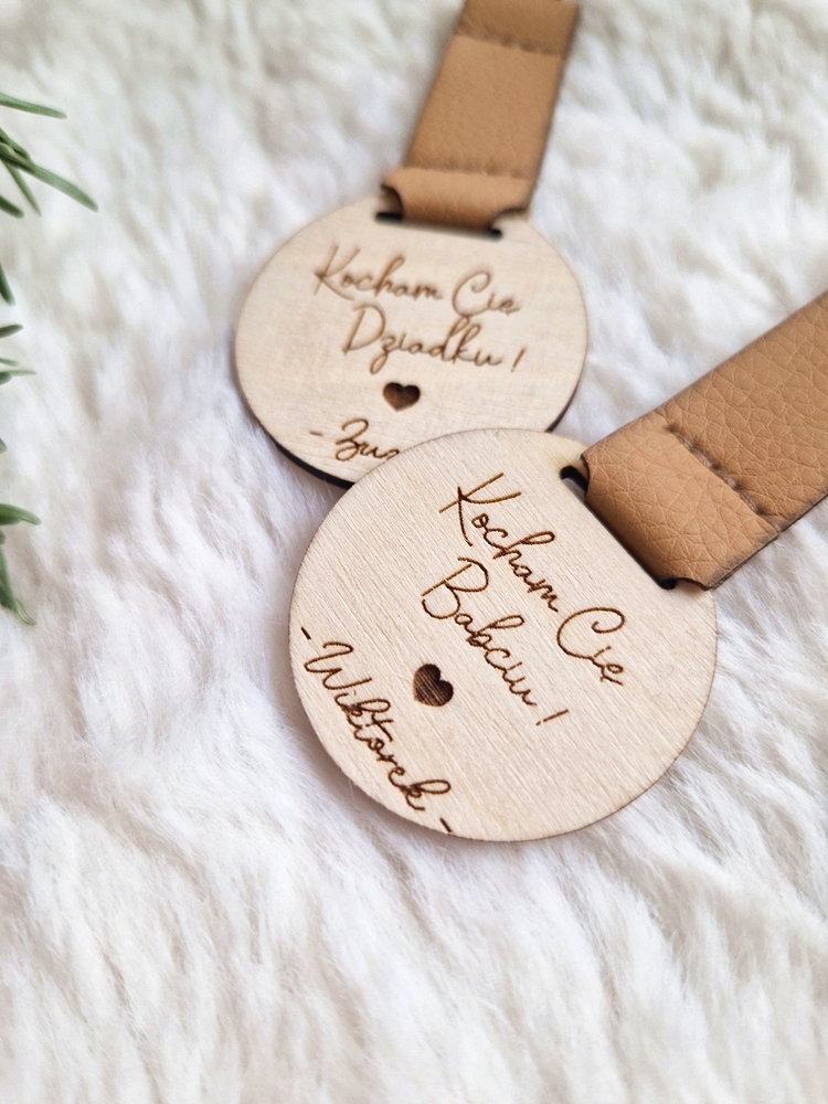 BRELOCZEK kocham BABCIA/DZIADEK/PRADZIADEK