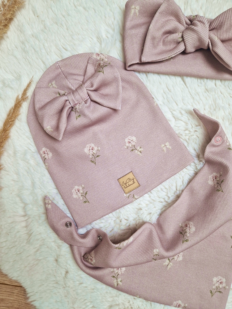 Czapka prążkowana PEONY 2kolory