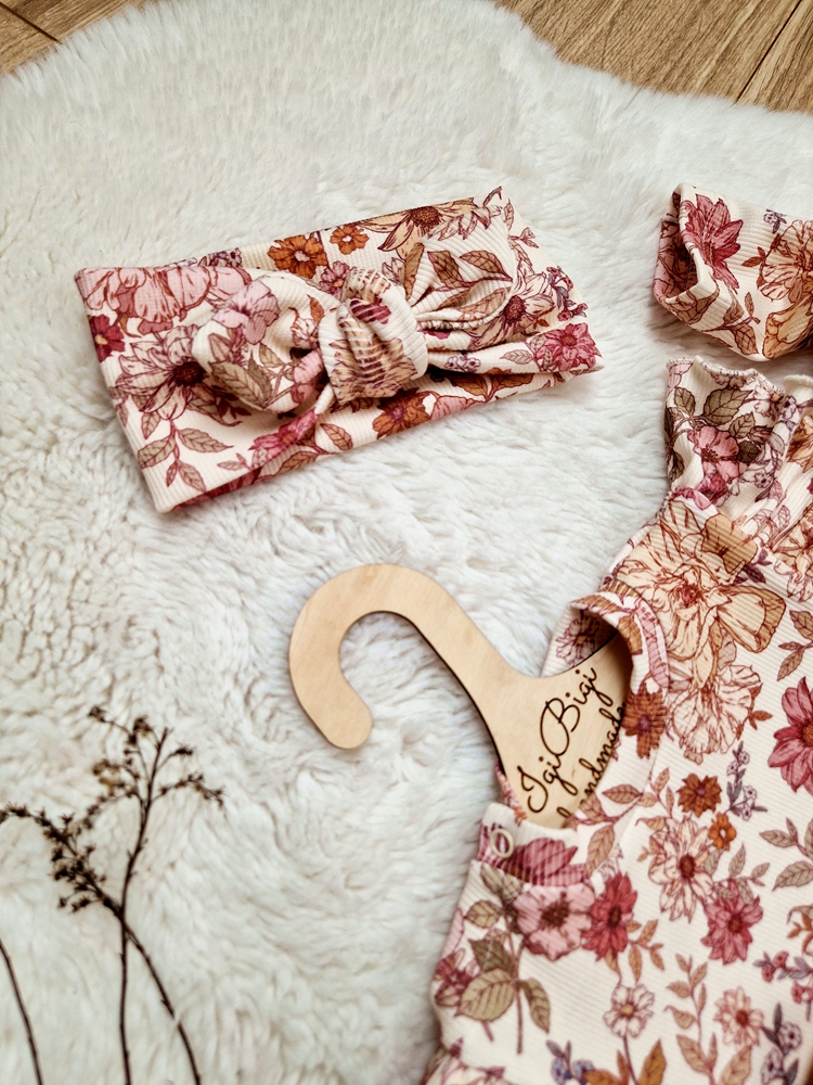 Body+legginsy prążkowane RETRO FLOW