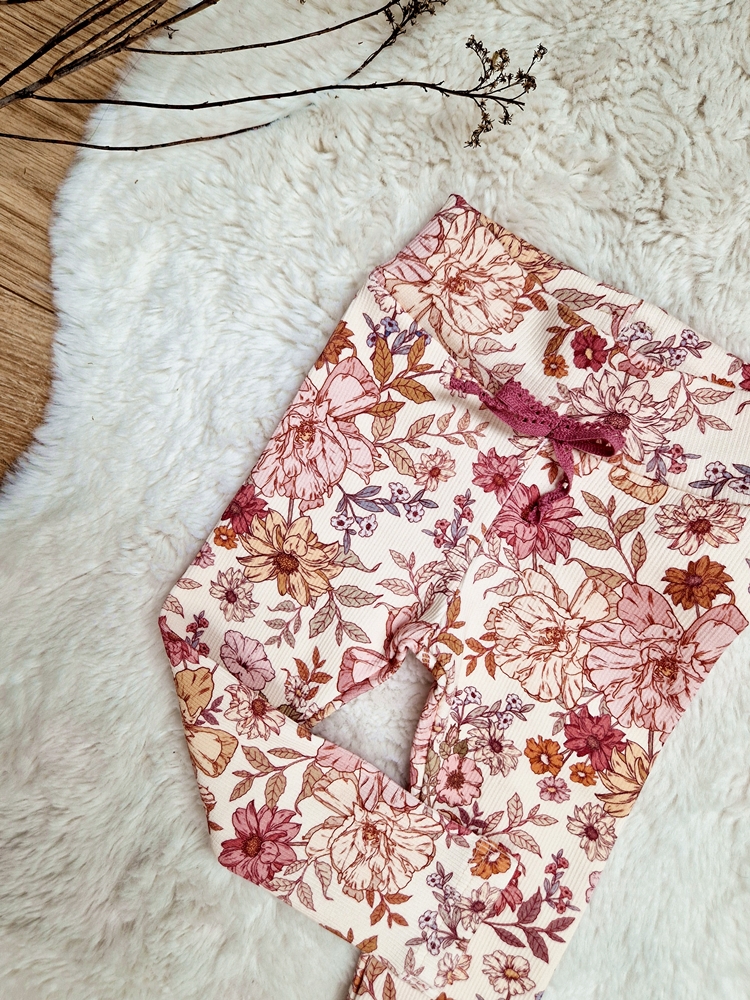 Body+legginsy prążkowane RETRO FLOW