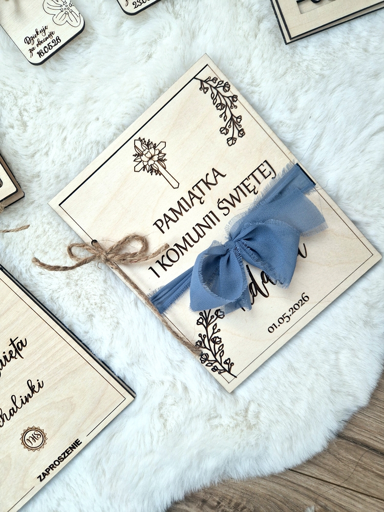 Pamiątka komunijna kartka KOKARDA personalizowana