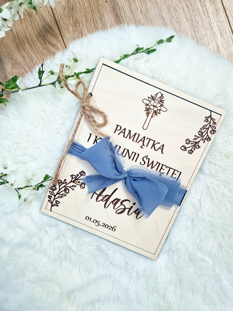 Pamiątka komunijna kartka KOKARDA personalizowana