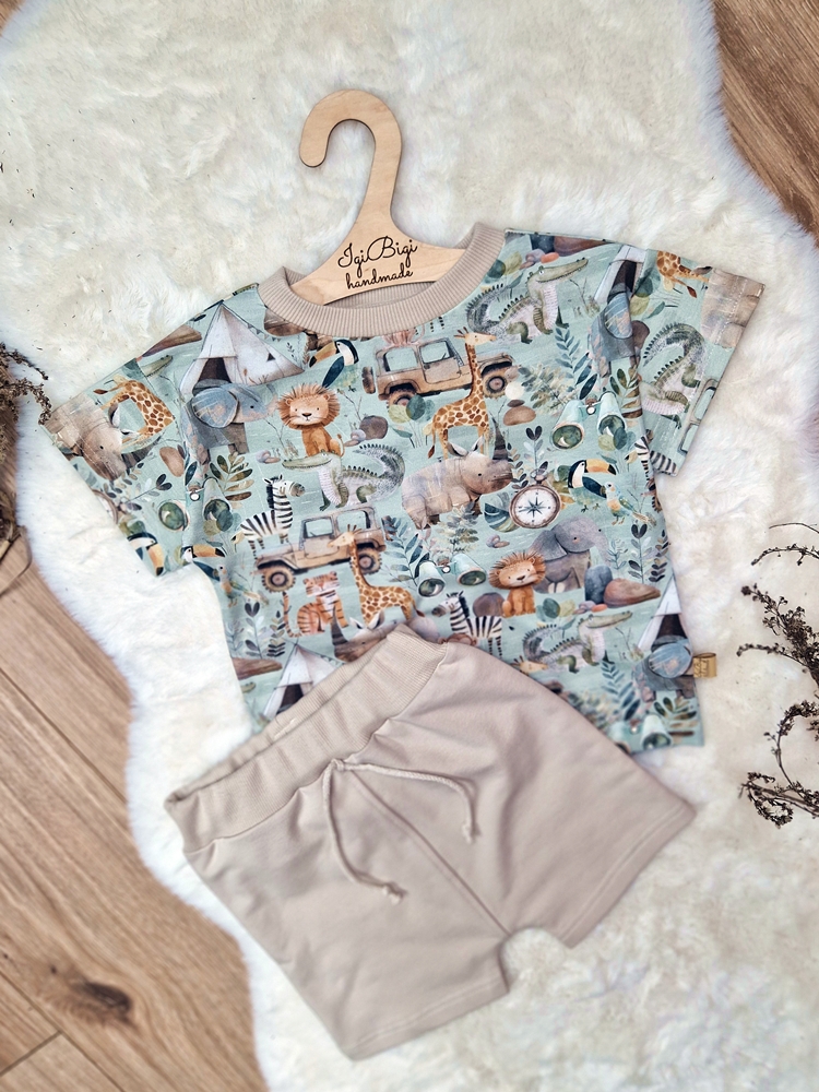 KOMPLECIK t-shirt SAFARI +spodenki jasny beż